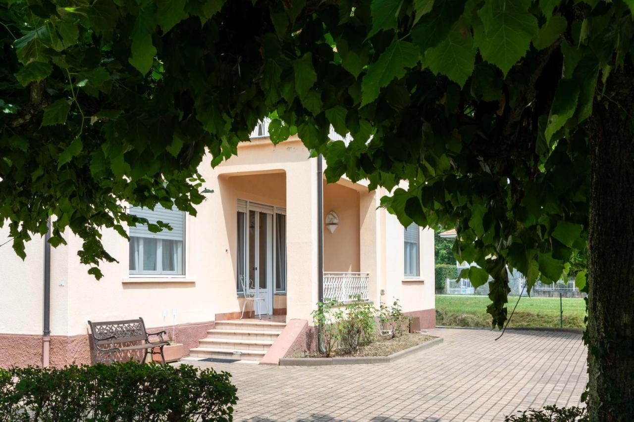 Maison Cecile Appartamento In Villa. Host Marianna Aglie Ngoại thất bức ảnh