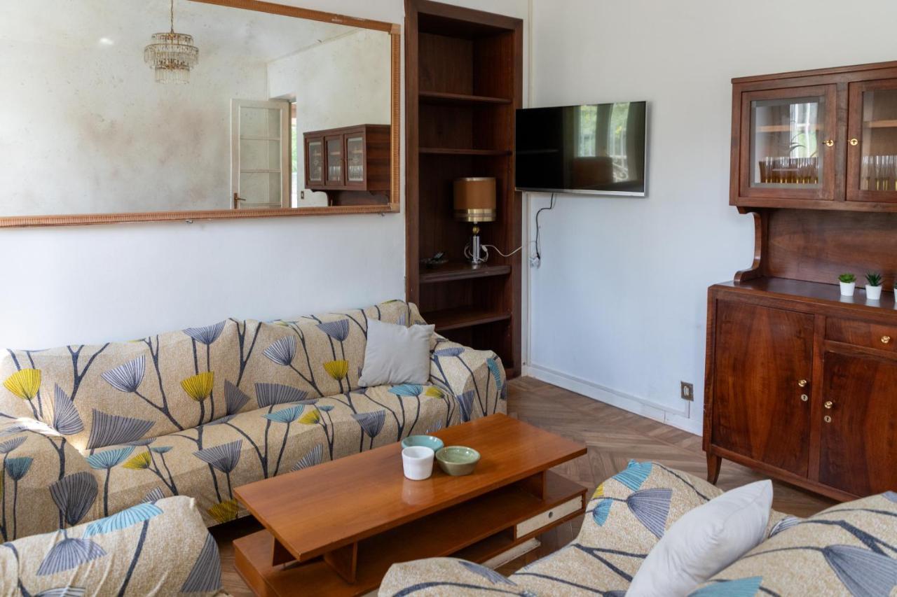 Maison Cecile Appartamento In Villa. Host Marianna Aglie Ngoại thất bức ảnh