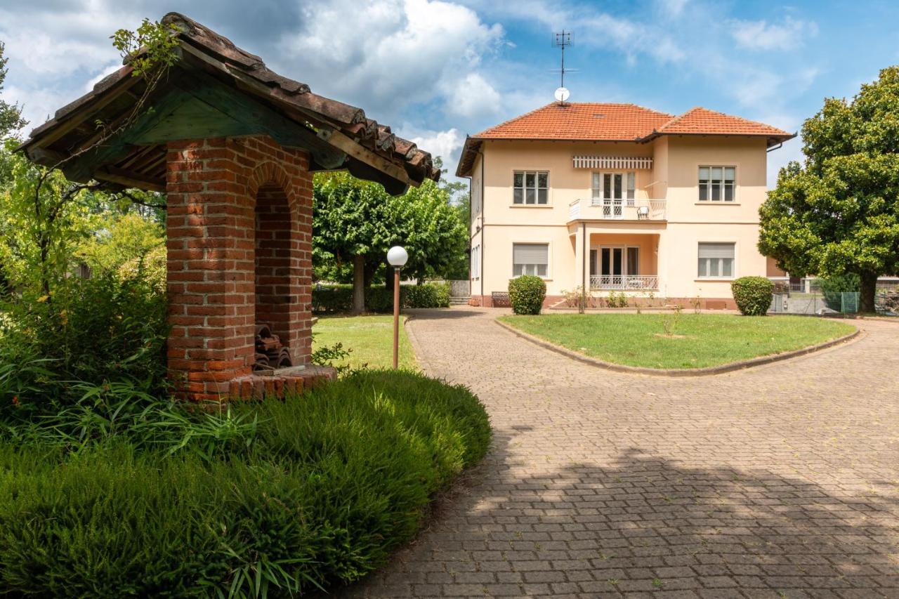 Maison Cecile Appartamento In Villa. Host Marianna Aglie Ngoại thất bức ảnh